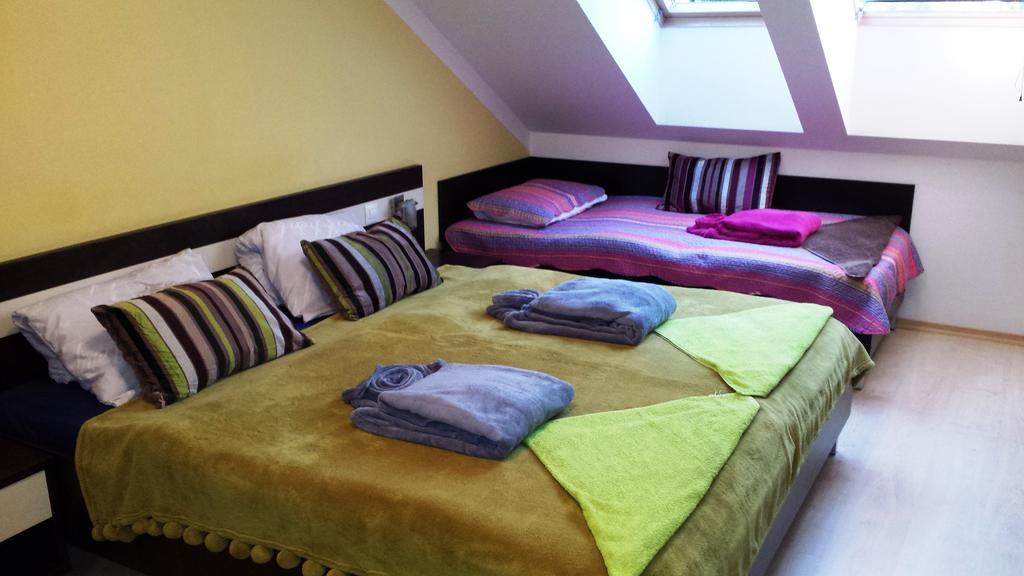 Free Apartman Besenova Bilik gambar
