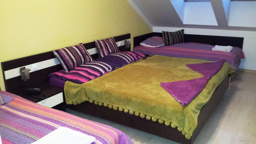 Free Apartman Besenova Bilik gambar